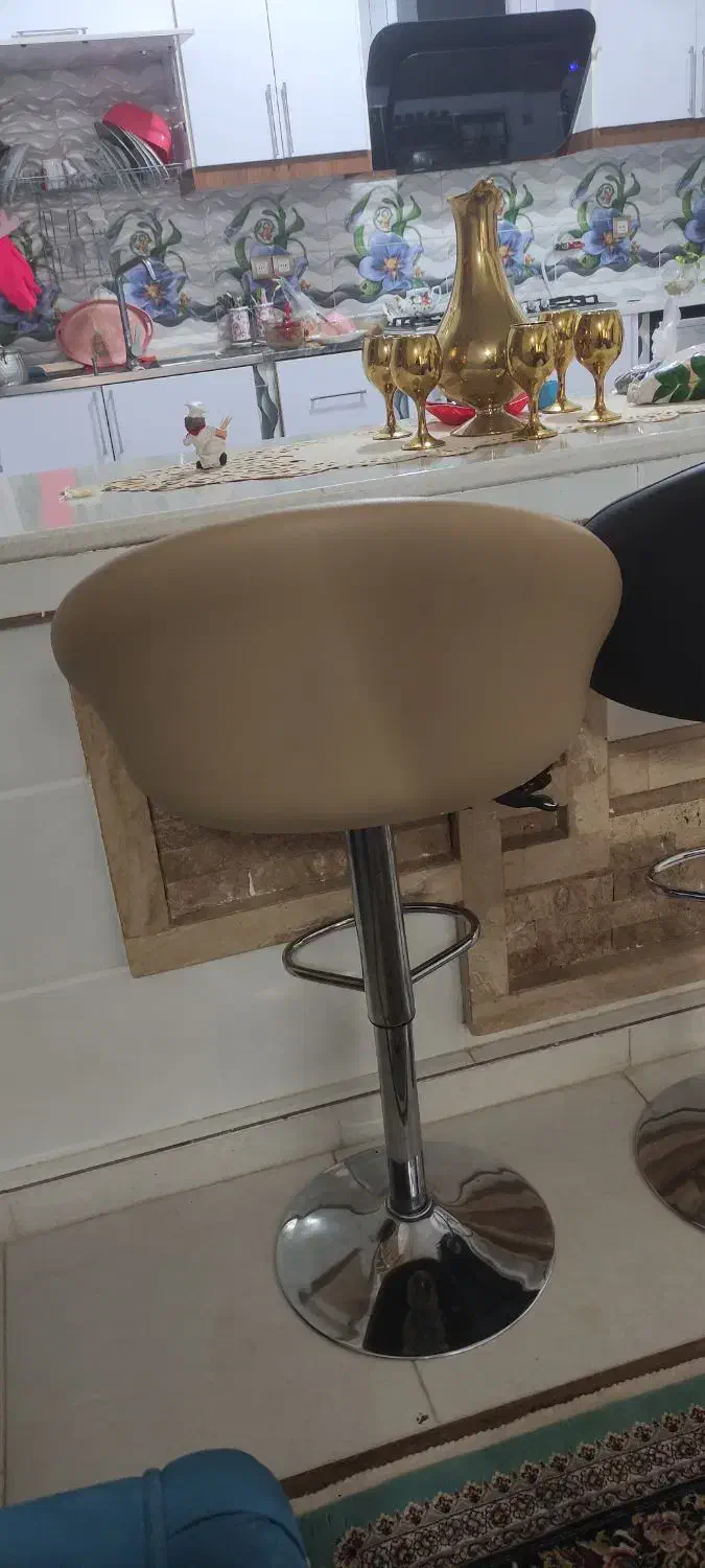 صندلی جلو اپنی|صندلی و نیمکت|مه ولات, |دیوار