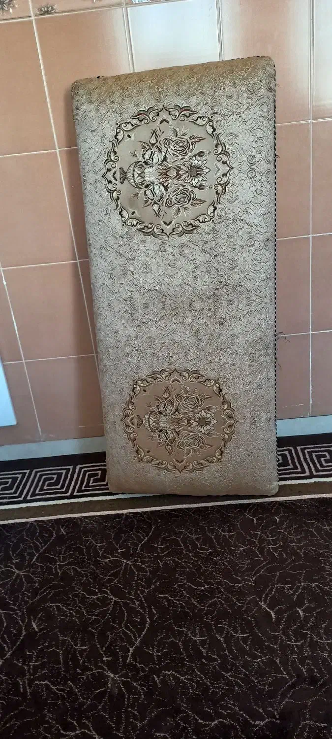 پشتی|پشتی|آبدانان, |دیوار