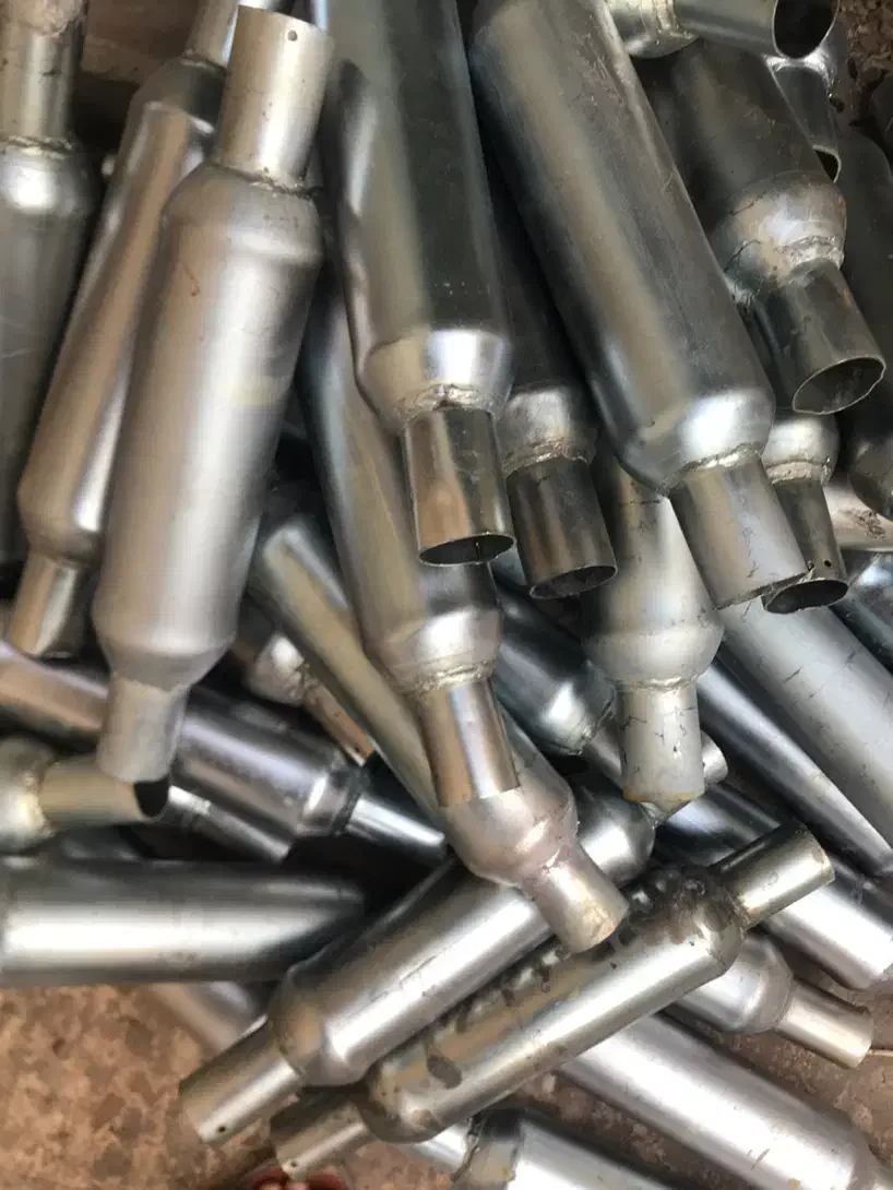 پخش اگزوز لطیفی|قطعات یدکی و لوازم جانبی|اهواز, کمپلو جنوبی|دیوار