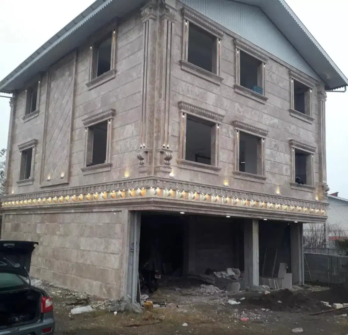 اجرا انواع نما و سنگ کاری ساختمان رومی کلاسیک مدرن|خدمات پیشه و مهارت|آستارا, |دیوار