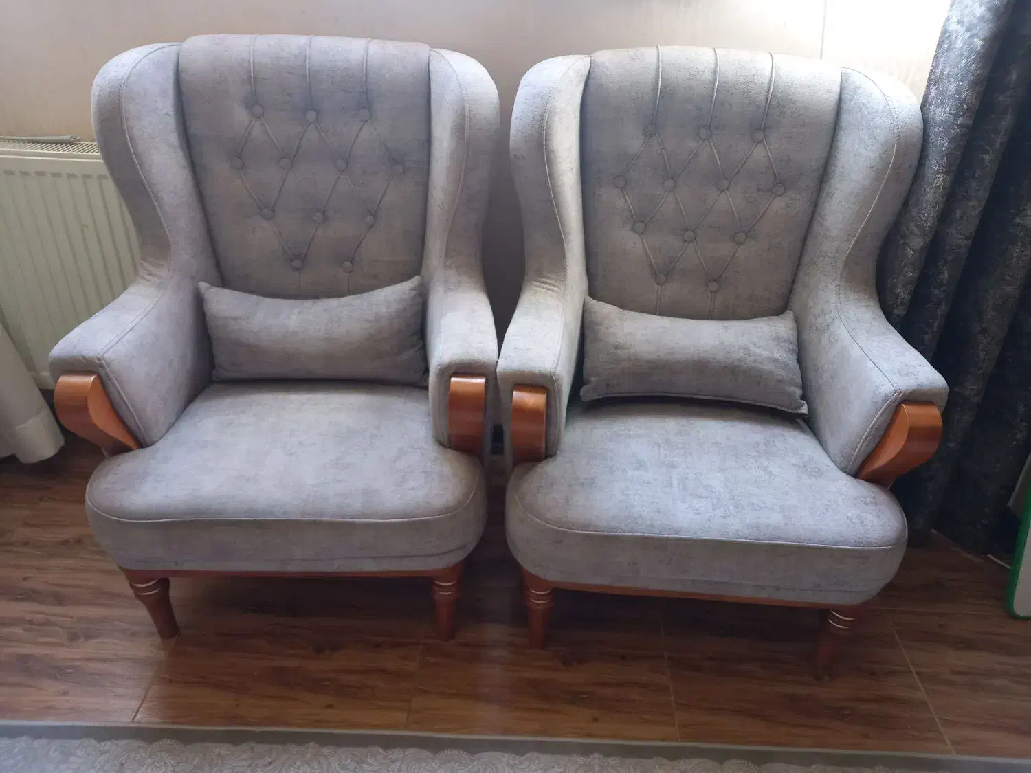 مبلمان ۸نفره راحتی چستر در حد نو|مبلمان خانگی و میز عسلی|شیراز, قلعه شاهزاده بیگم|دیوار