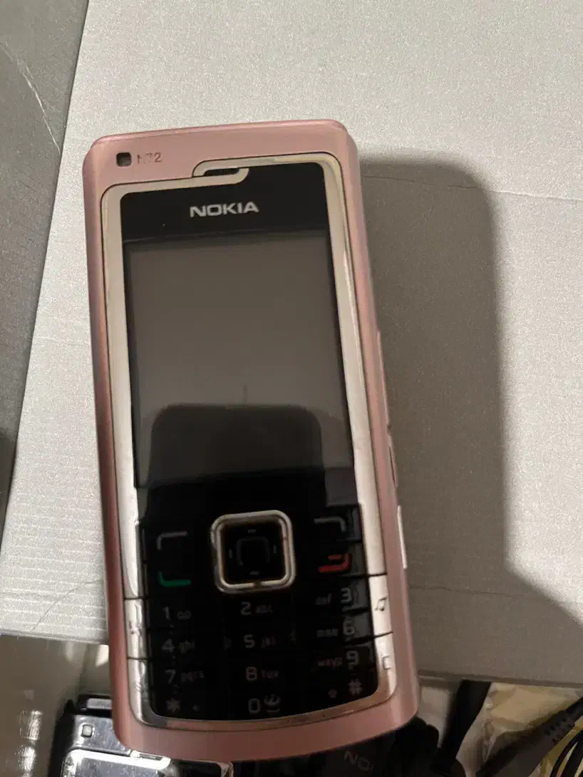 نوکیا N72|موبایل|تهران, آسمان|دیوار