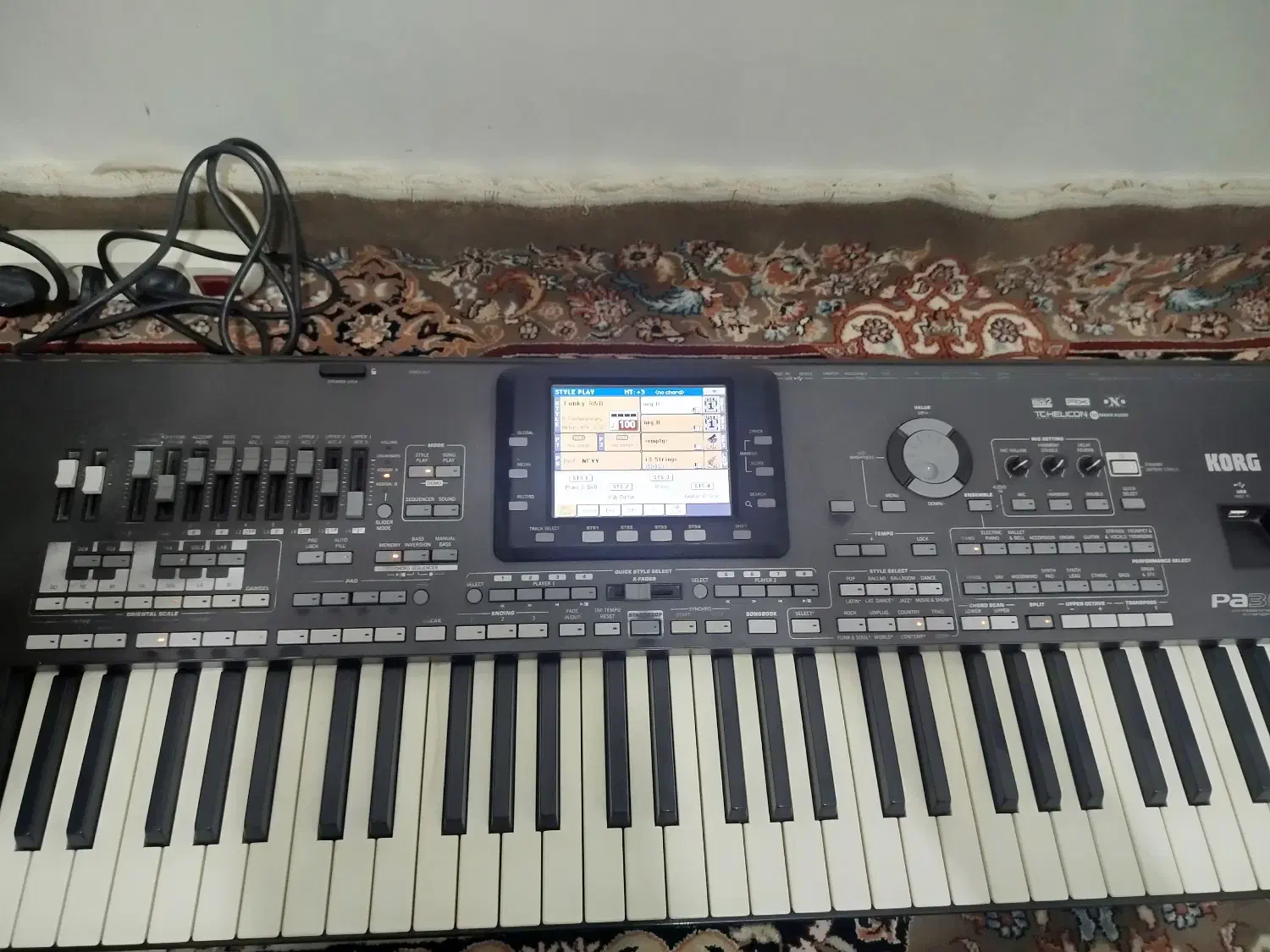 ارگpa3xاورینتال 5اکتاو|پیانو، کیبورد، آکاردئون|قیدار, |دیوار