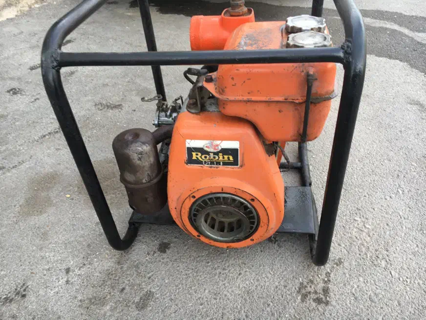 تعدادی موتور برق و ابکش|ماشین‌آلات صنعتی|شیراز, شهرک رضوان|دیوار