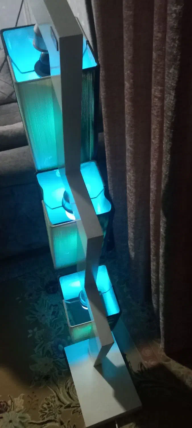 آباژور.گلدان با گل.تابلو ان یکادو|چراغ خواب و آباژور|مسجد سلیمان, |دیوار