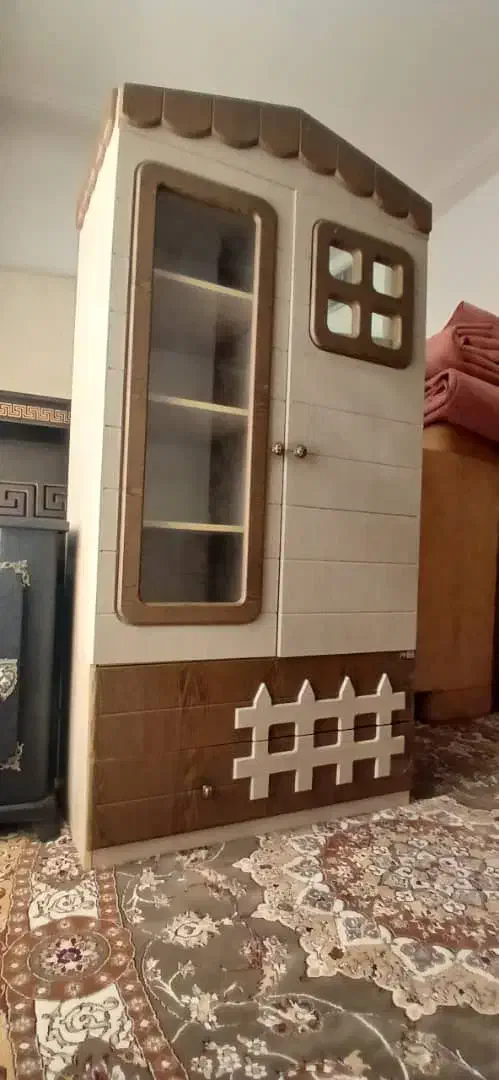 فروش تخت و کمد نوجوان|تخت و سرویس خواب|شیراز, شریف‌آباد|دیوار