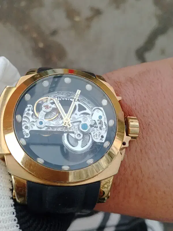 یک عددساعت مچی شیک زداب|ساعت|صباشهر, |دیوار