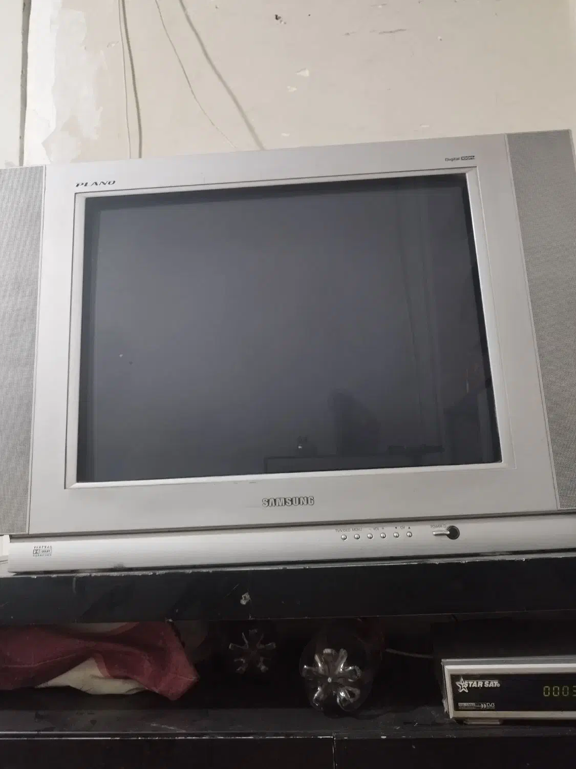 تلویزیون|تلویزیون و پروژکتور|مشهد, خواجه ربیع|دیوار