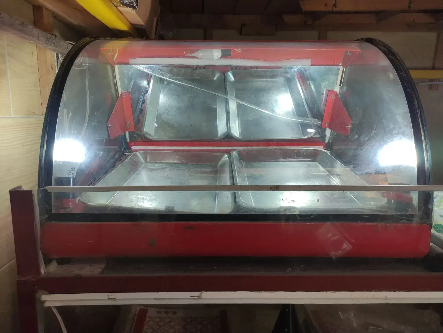 یخچال ویترینی|یخچال و فریزر|رشت, دخانیات|دیوار