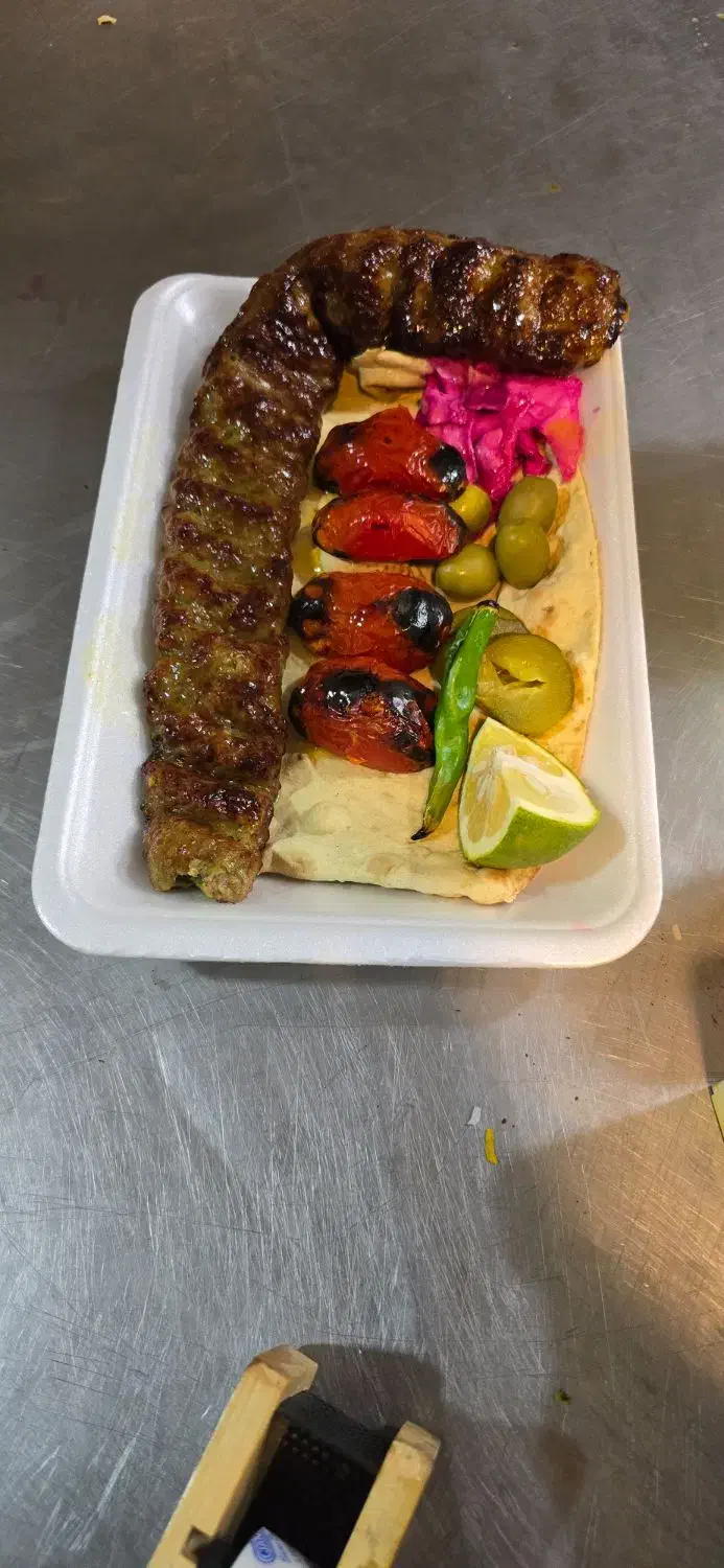 استخدام پیک موتوری|استخدام خدمات فروشگاه و رستوران|تهران, خواجه نظام الملک|دیوار