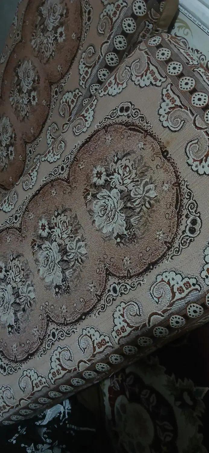 پشتی سالم دوعدد با مشتری راه میام|پشتی|چابهار, |دیوار