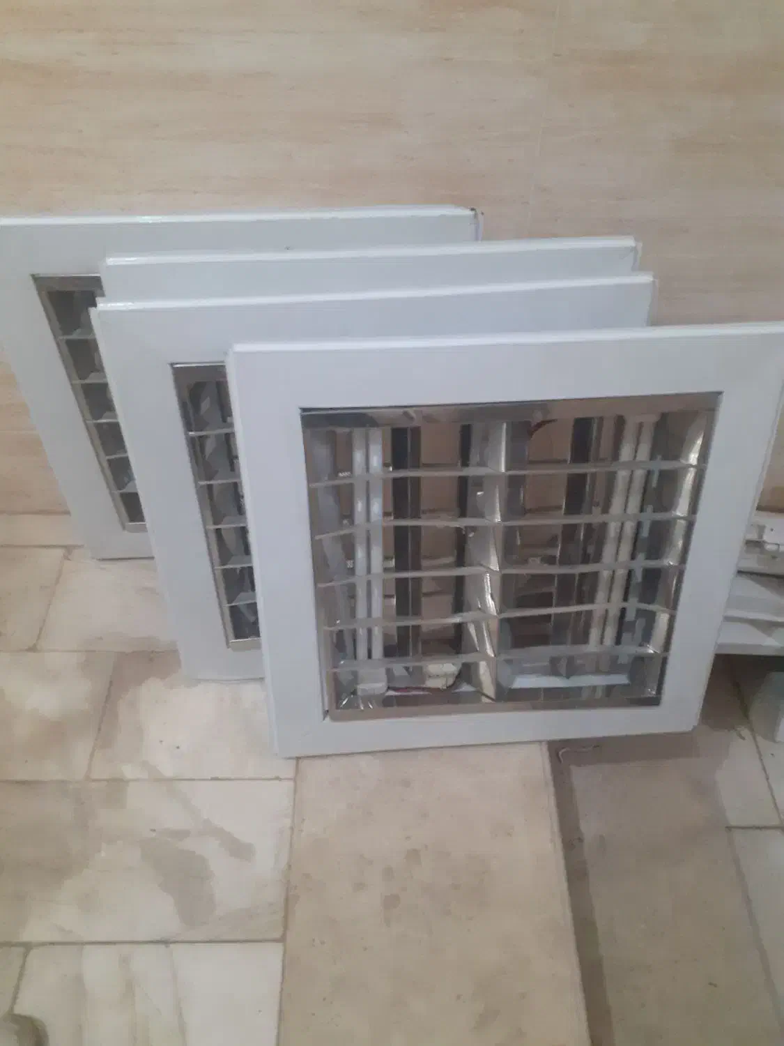 چراغ سقفی ۶۰در۶۰ تو کار|لامپ و چراغ|قزوین, |دیوار