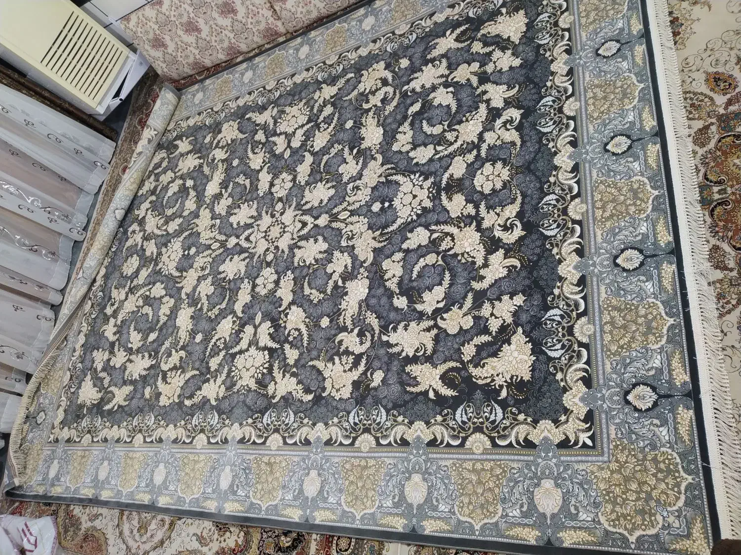 فرش نو نو هنوز باز نشده|فرش|اهواز, کوروش|دیوار