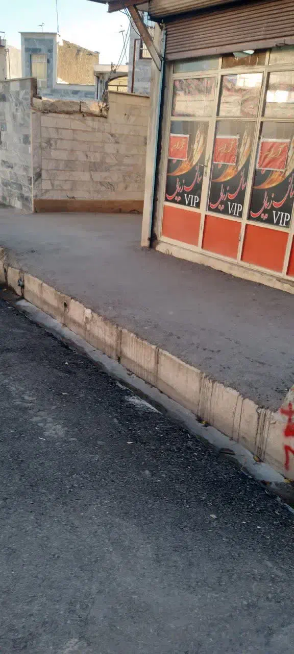 مغازه اجاره ای|اجارهٔ مغازه و غرفه|بروجرد, |دیوار