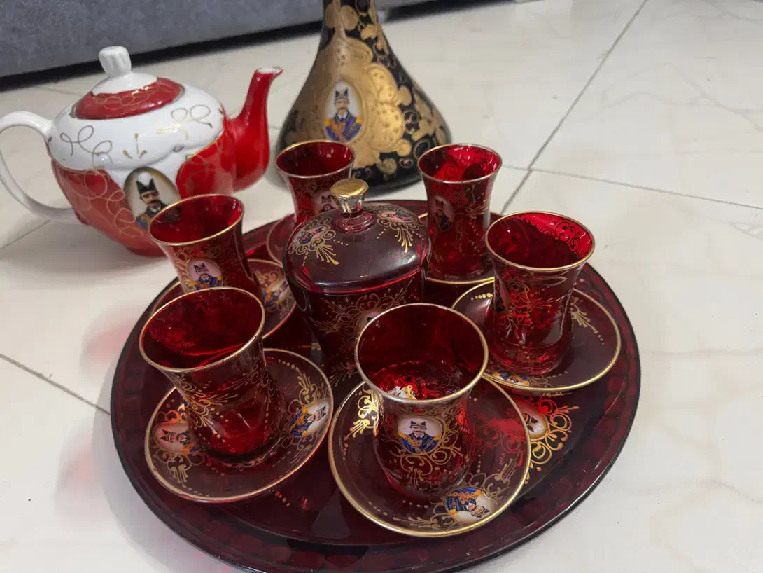 فروش سرویس‌های چینی ظروف دکوری سالم شیک و کلکسیون|کلکسیون اشیاء عتیقه|اصفهان, خانه اصفهان|دیوار