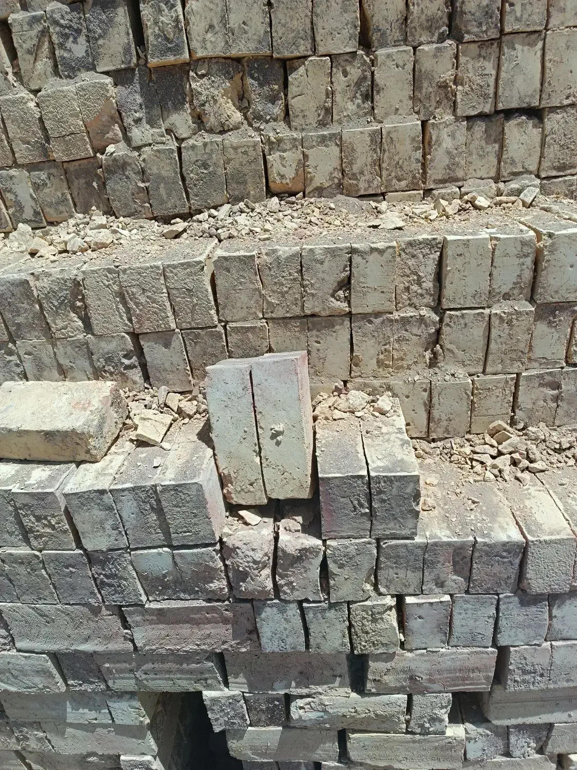 اجر‌گری|مصالح و تجهیزات ساختمان|خوسف, |دیوار