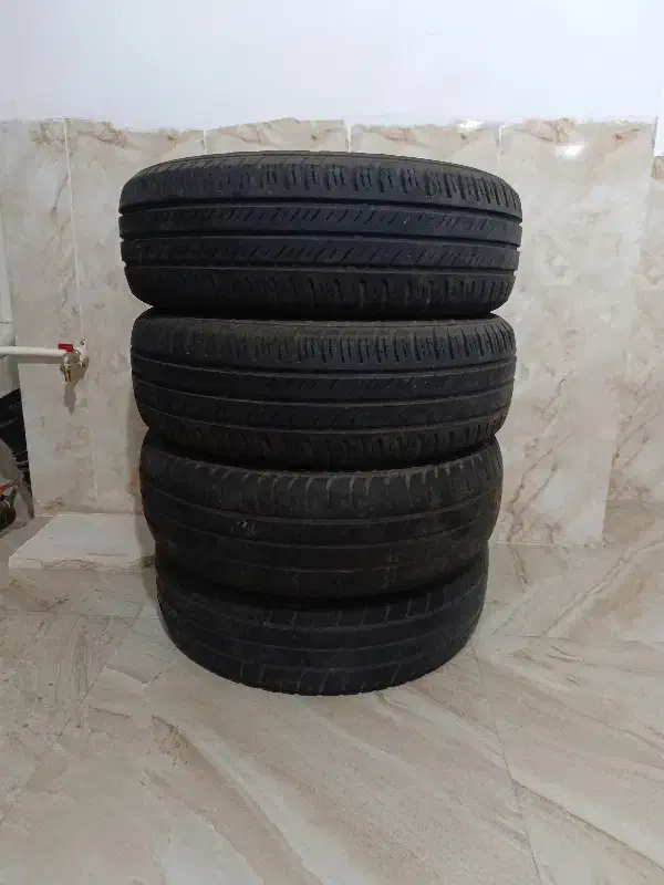 لاستیک ، تایر ماشین سایپا شاهین سایز 15|قطعات یدکی و لوازم جانبی|مراغه, |دیوار