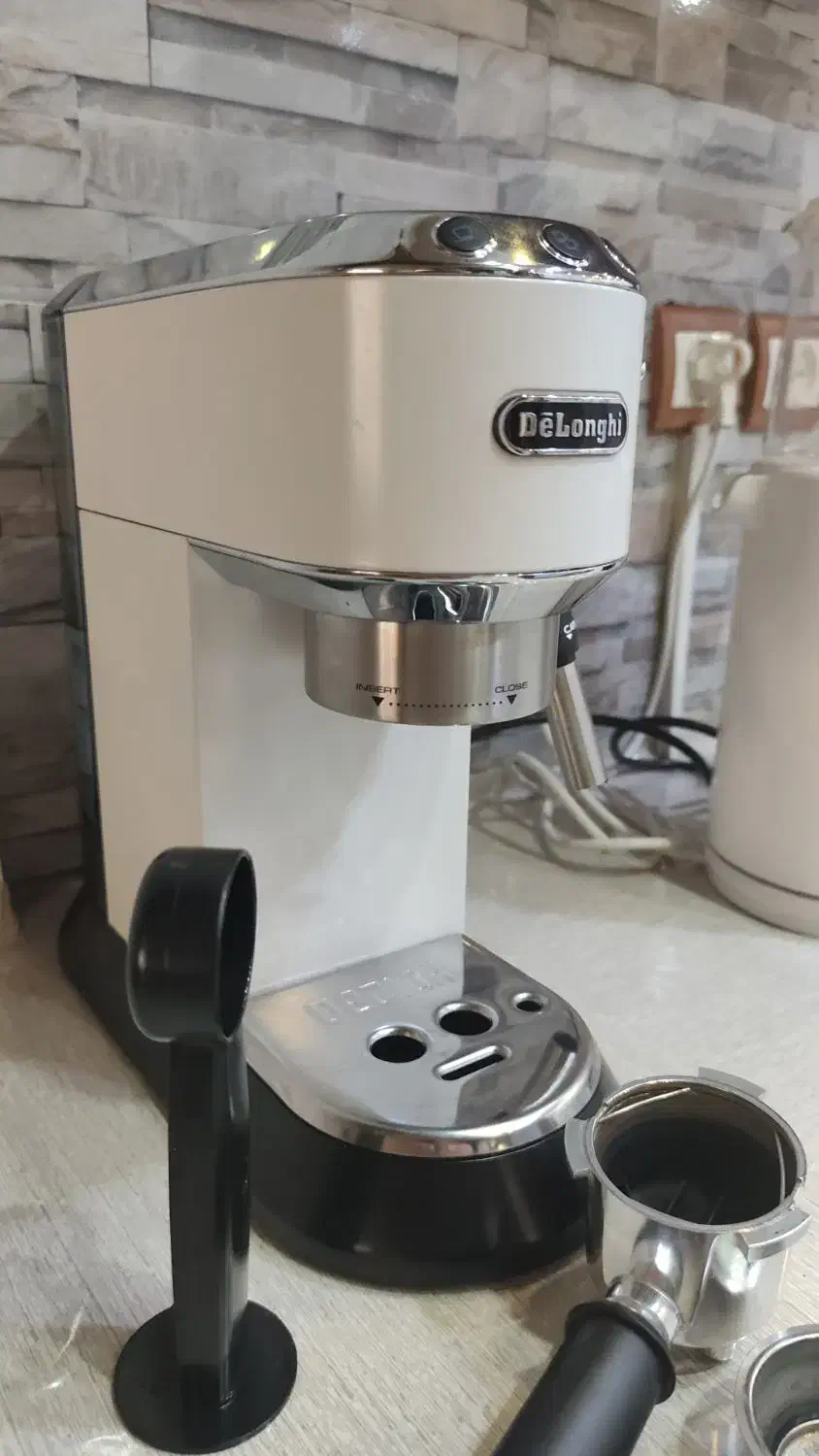 قهوه ساز دلونگی ec685|سماور، چایساز، قهوهساز|دوگنبدان, |دیوار