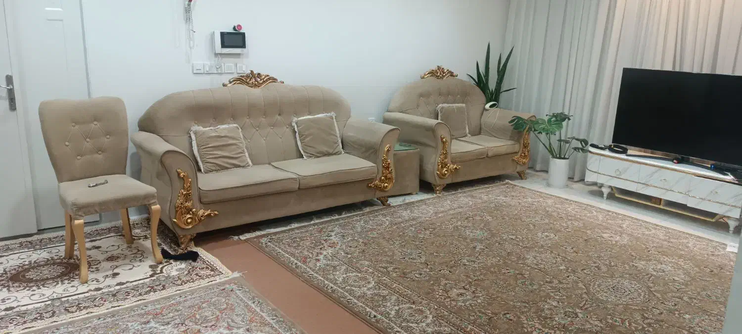 فروش مبل کلاسیک سالم|مبلمان خانگی و میز عسلی|سقز, |دیوار