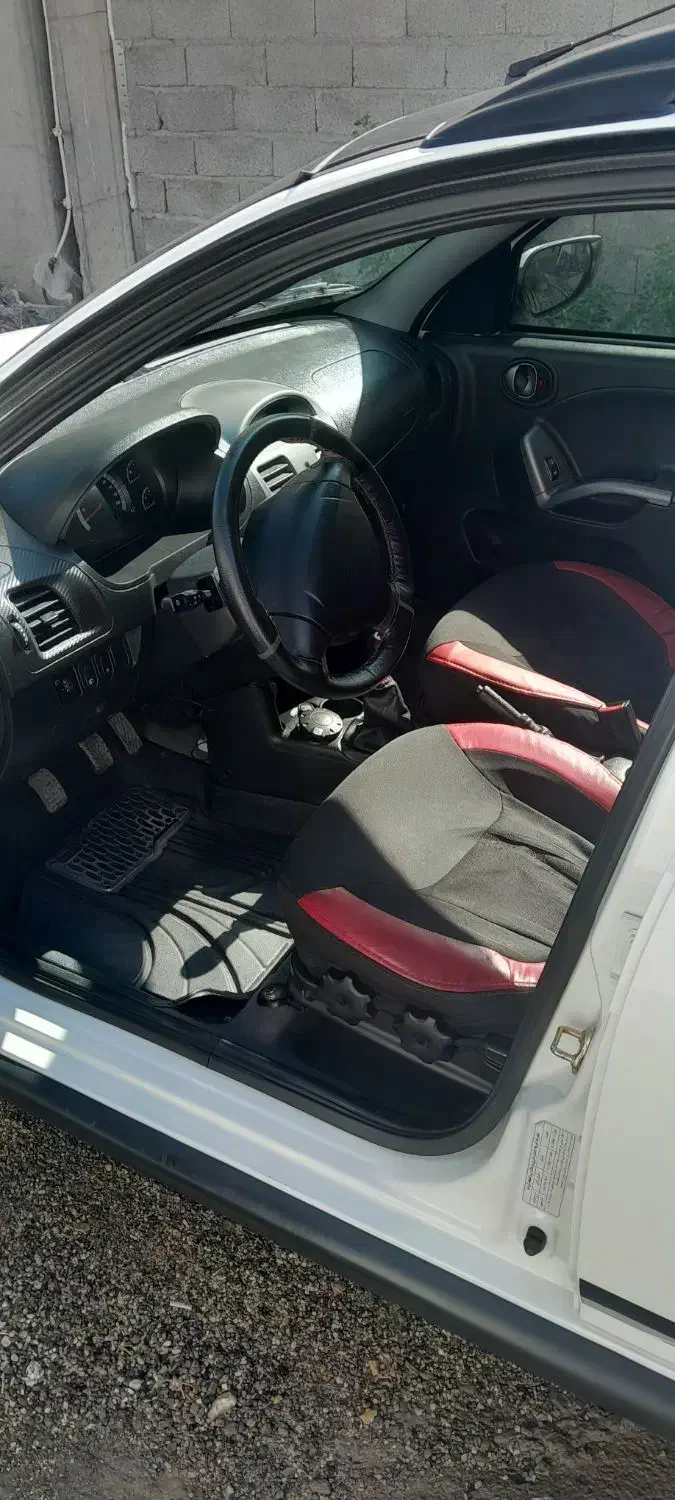 کوییک آر   ۴۰۱|خودرو سواری و وانت|نهاوند, |دیوار