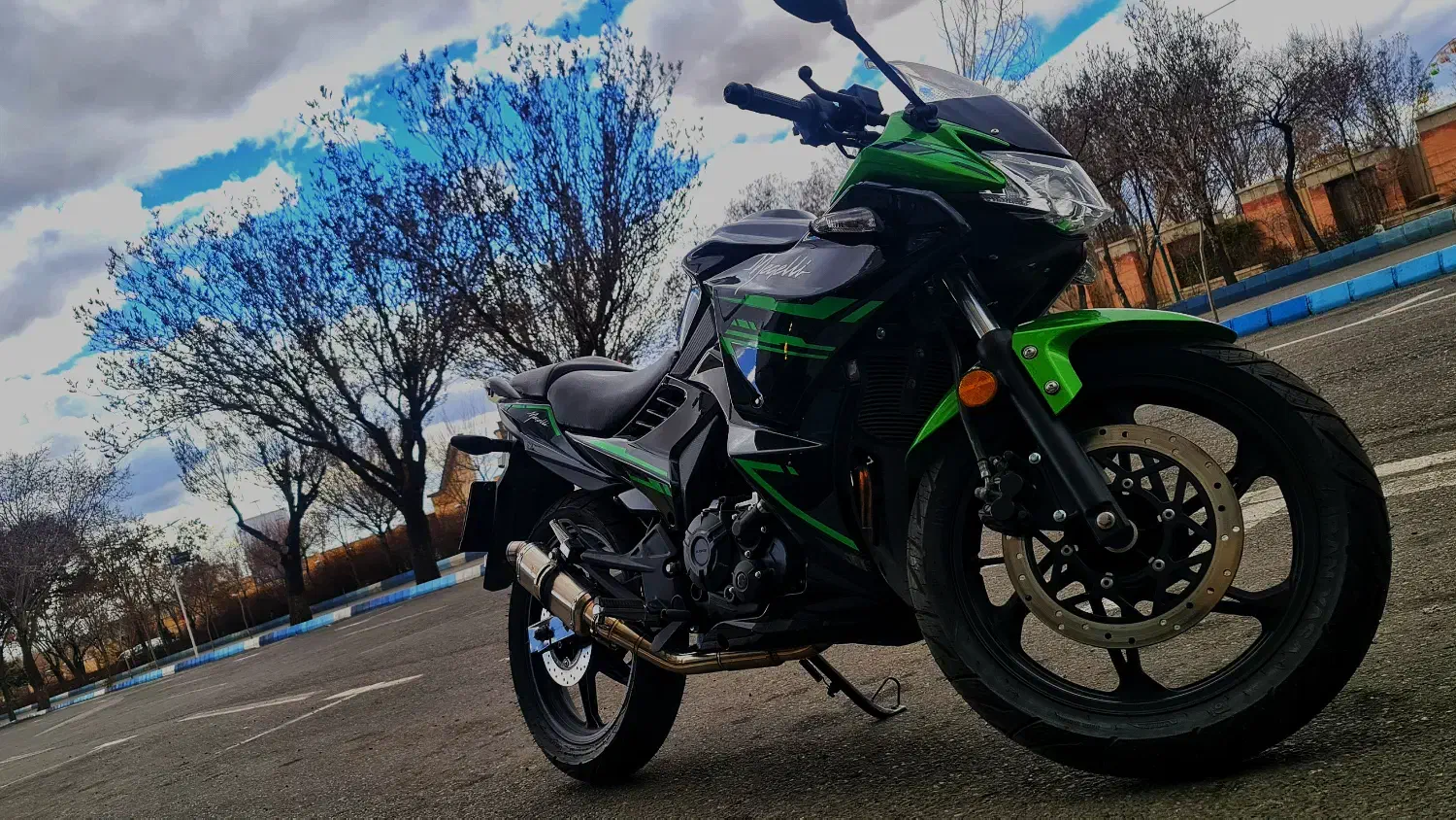 موتور مگلی ار ۲۰۰|موتورسیکلت|میاندوآب, |دیوار