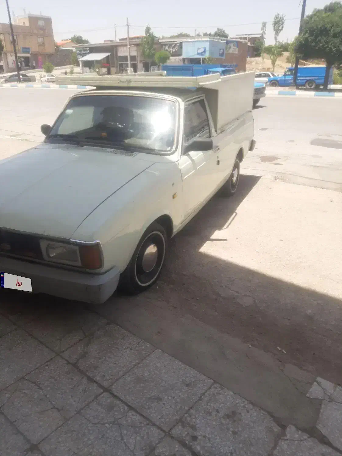 پیکان‌وانت‌‌‌ی‌تیکه‌رنگ‌گلگیر‌جلو‌‌یکم‌لیسه‌گیر|خودرو سواری و وانت|ساوه, |دیوار