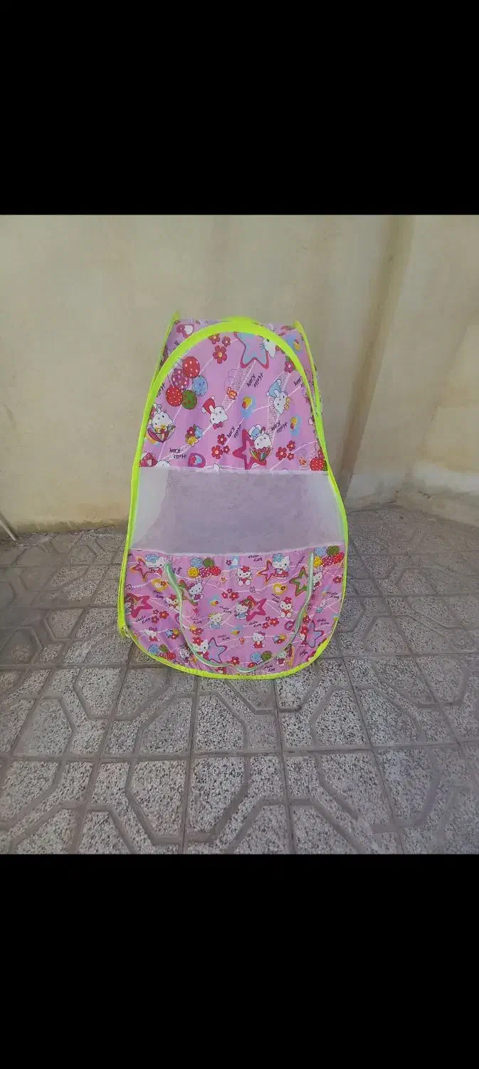 چادر مسافرتی و تشک بچه در حد نو ۴۰۰۰۰۰ هزار|اسباب و اثاث بچه|نیشابور, میدان حافظ|دیوار