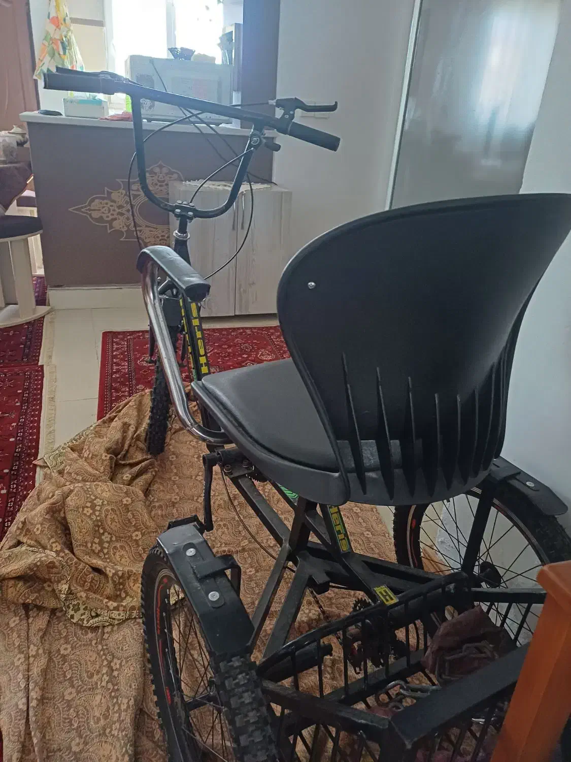 سه چرخه ساحلی|دوچرخه، اسکیت، اسکوتر|سرخرود, |دیوار