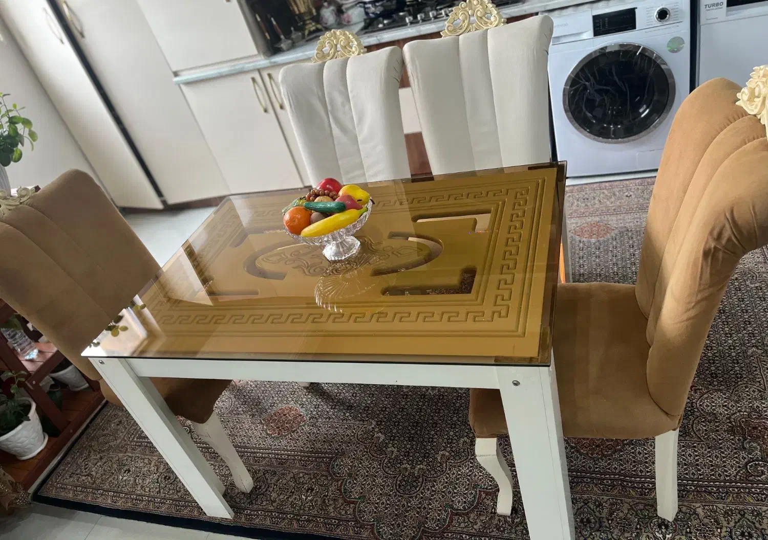 میز و صندلی ناهارخوری ۴نفره|میز و صندلی غذاخوری|خوی, |دیوار