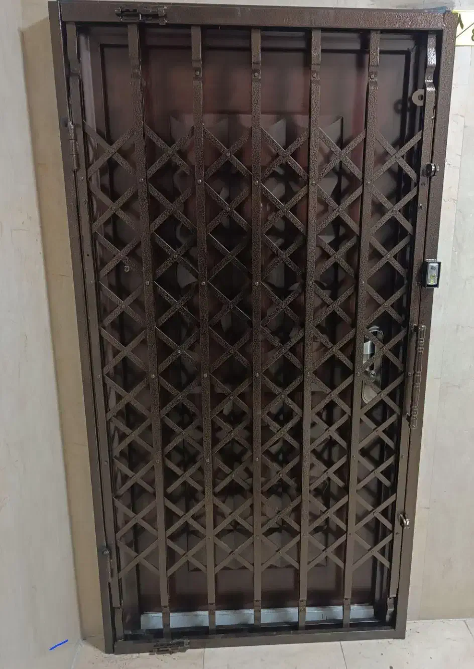 درب اکاردونی فقط فقط ۵/۸۰۰ با حمل نصب تسمه دو نیم|مصالح و تجهیزات ساختمان|تهران, افسریه شمالی|دیوار