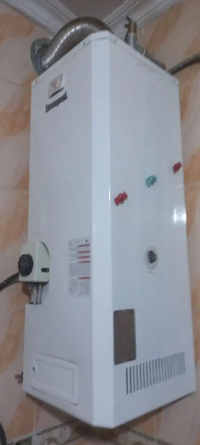 تعمیرات وخدمات نصب آبگرمکن،بخاری پکیج وپمپ آب|خدمات پیشه و مهارت|مرودشت, بیست متری بیمارستان|دیوار