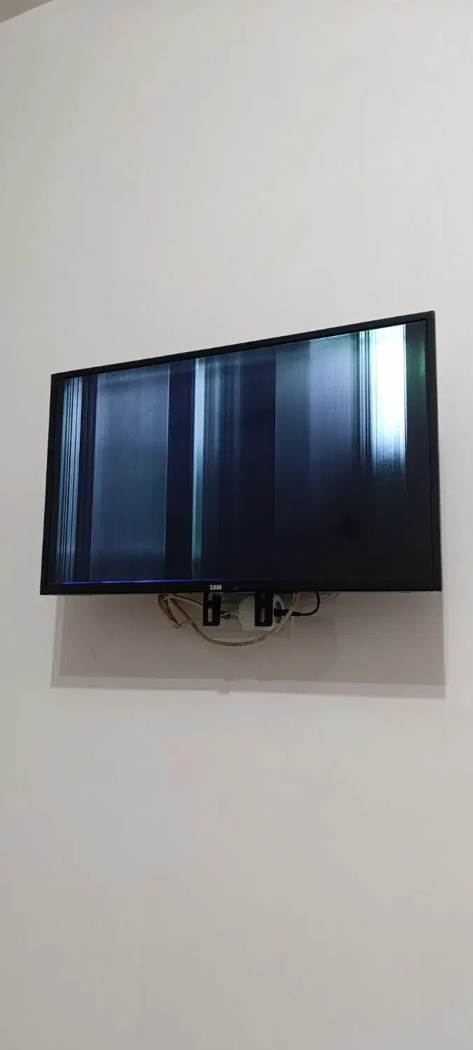 تلویزیون سام|تلویزیون و پروژکتور|پارس‌آباد, |دیوار