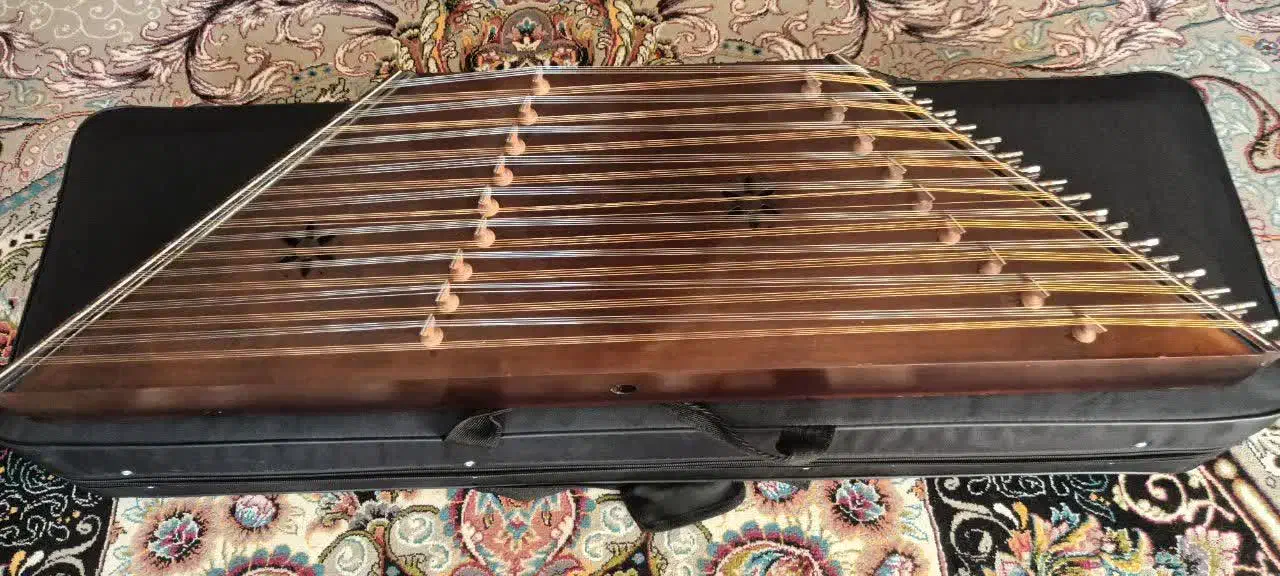 سازهای سنتی|سازهای سنتی|فلاورجان, |دیوار