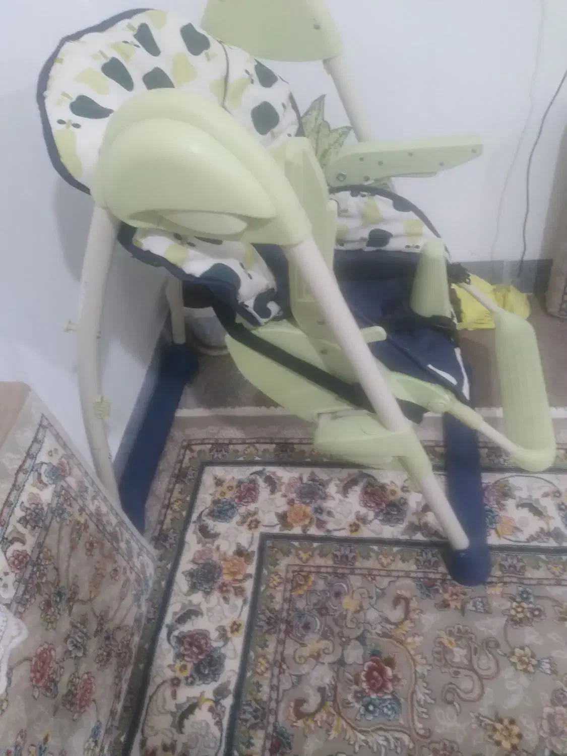 کمک مادر|تخت و صندلی بچه|بوکان, |دیوار