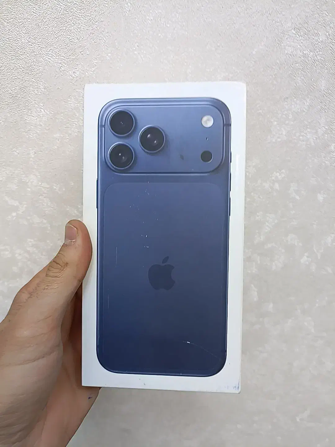 17promaxباریجستر/معاوضه با سری 16/بدون پیش پرداخت|موبایل|اصفهان, گلزار|دیوار