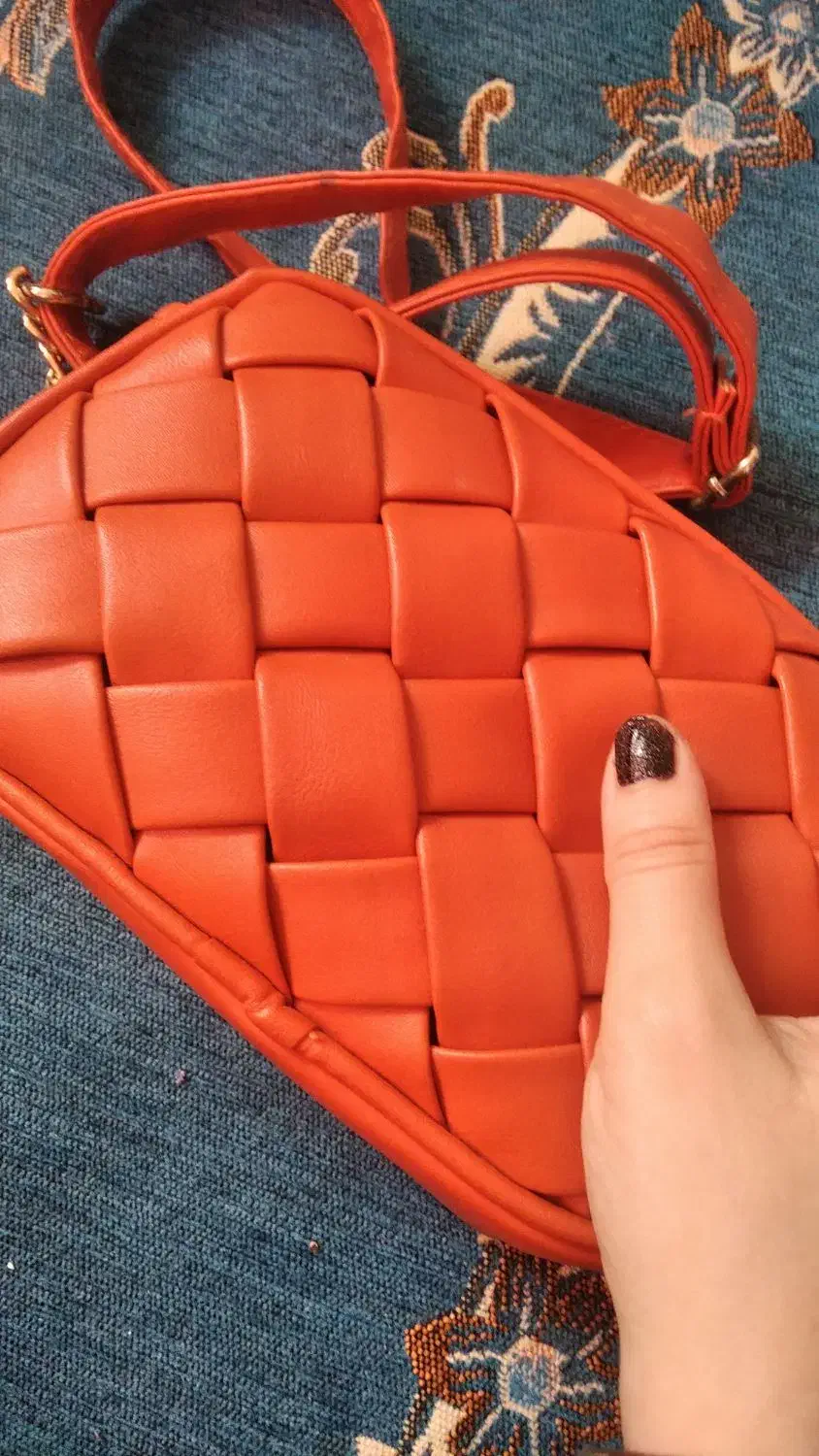 کیف|کیف، کفش، کمربند|رشت, حمیدیان|دیوار