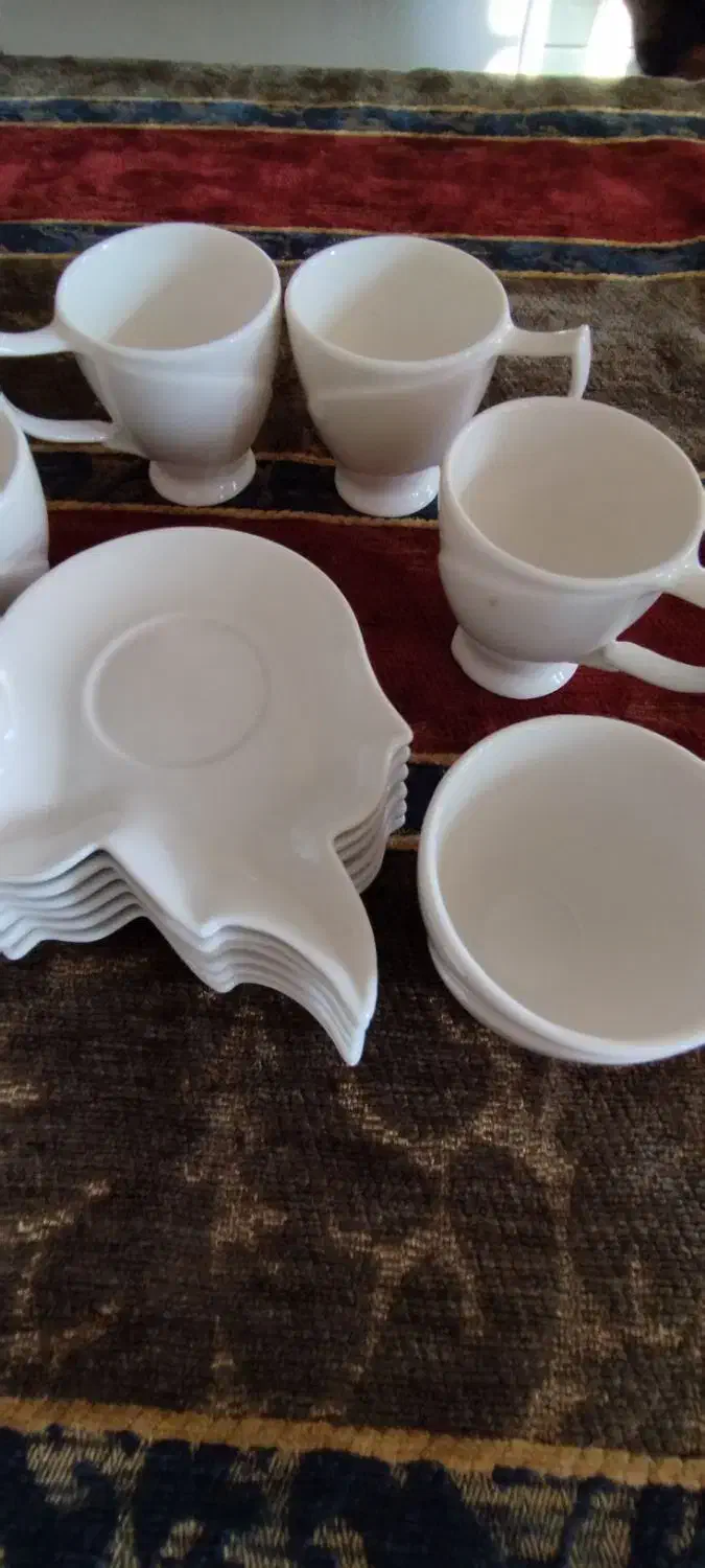 قهوه خوری سفید انتیک ۱۵ ساله|ظروف سرو و پذیرایی|رشت, کوی مهر|دیوار