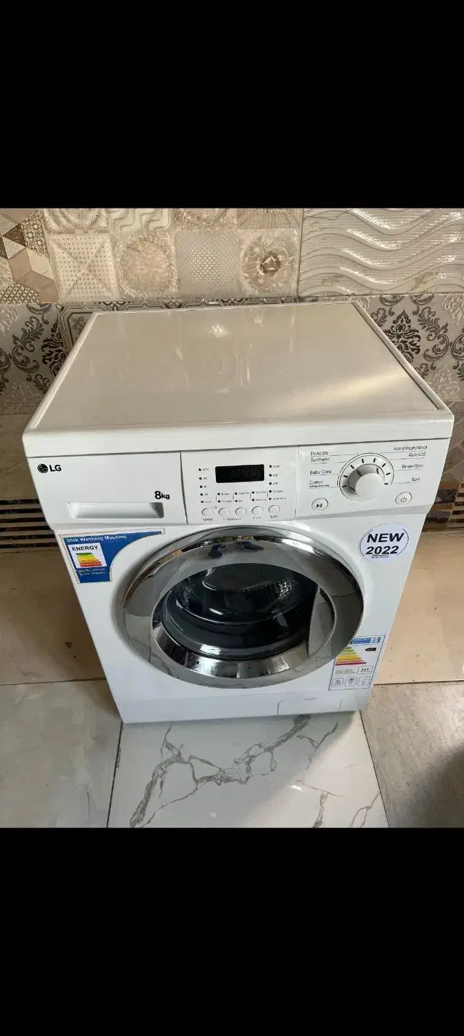 ماشین لباسشویی الجی ۸کیلویی سالم بشرط|ماشین لباسشویی و خشک‌کن لباس|بهارستان, |دیوار