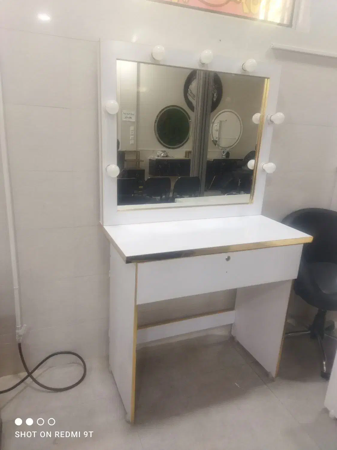 میز میکاپ|بوفه، ویترین، کنسول|بروجرد, |دیوار