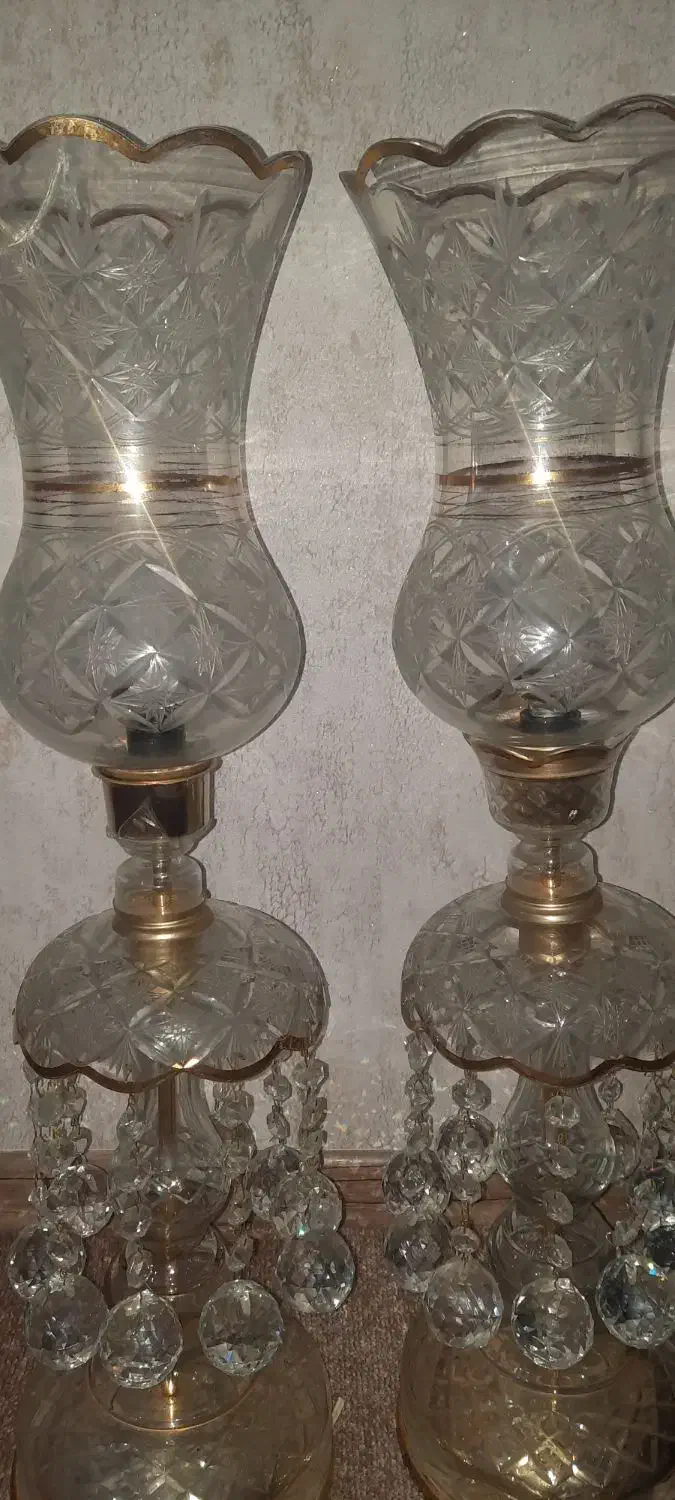 شمعدانی لاله|کلکسیون اشیاء عتیقه|قم, انسجام|دیوار