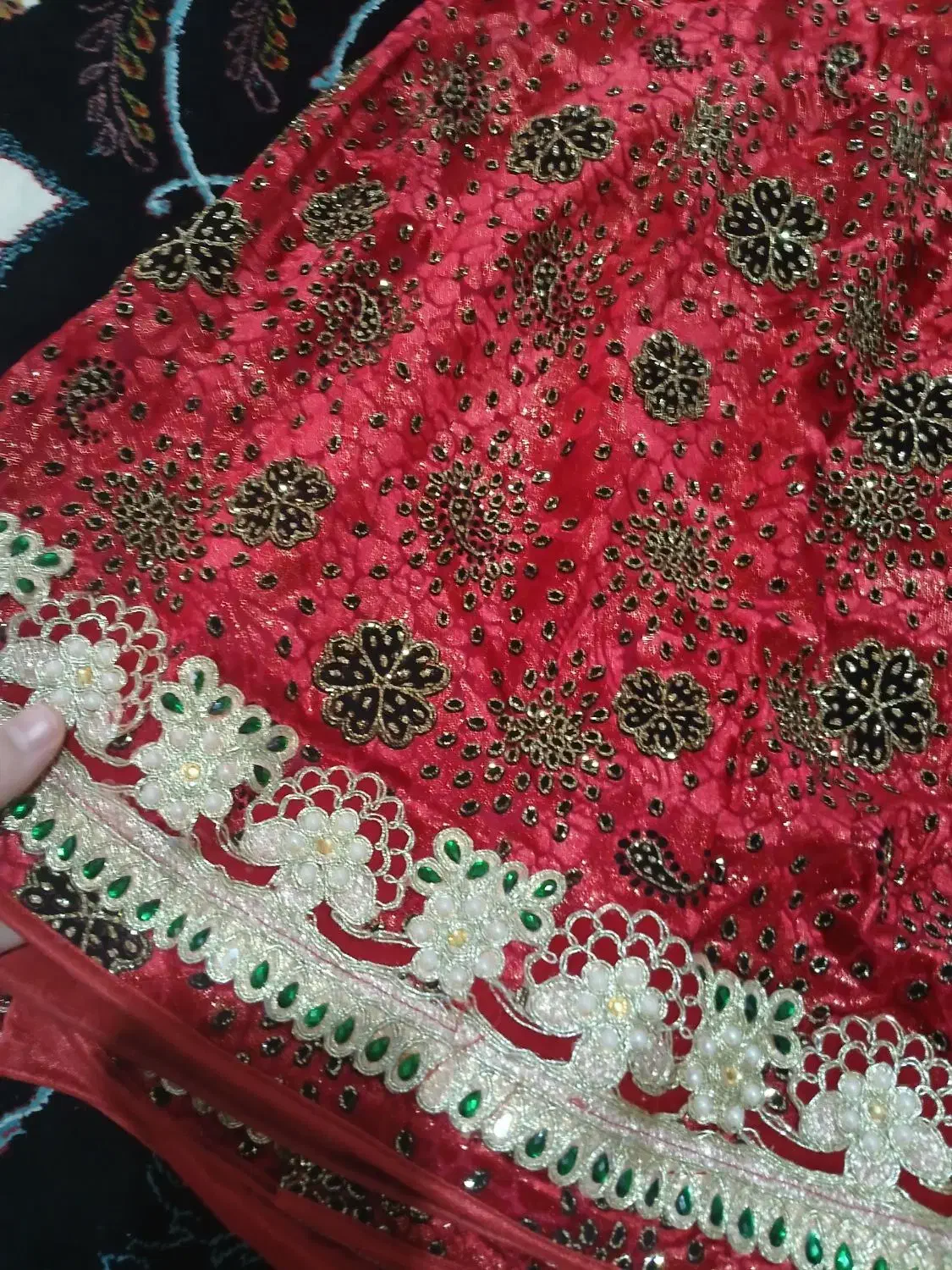 لباس محلی|لباس|کوه چنار, |دیوار