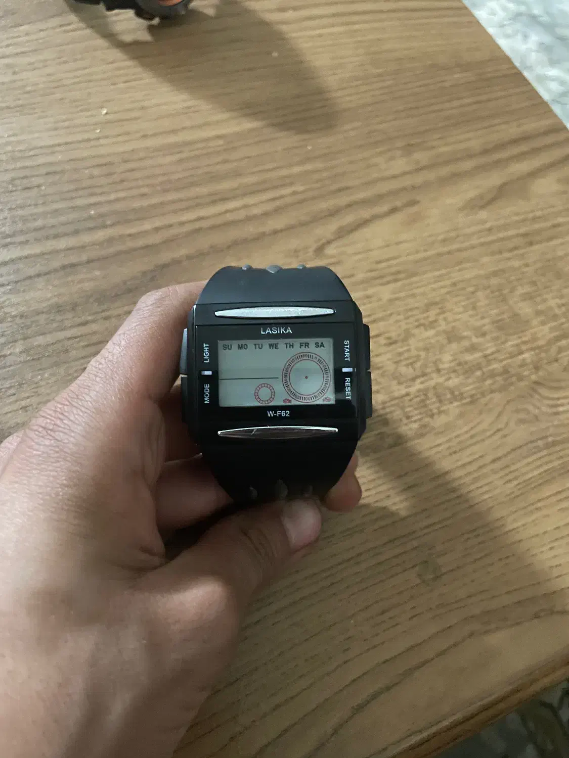 چهار تا ساعت|ساعت|فولادشهر, C1|دیوار