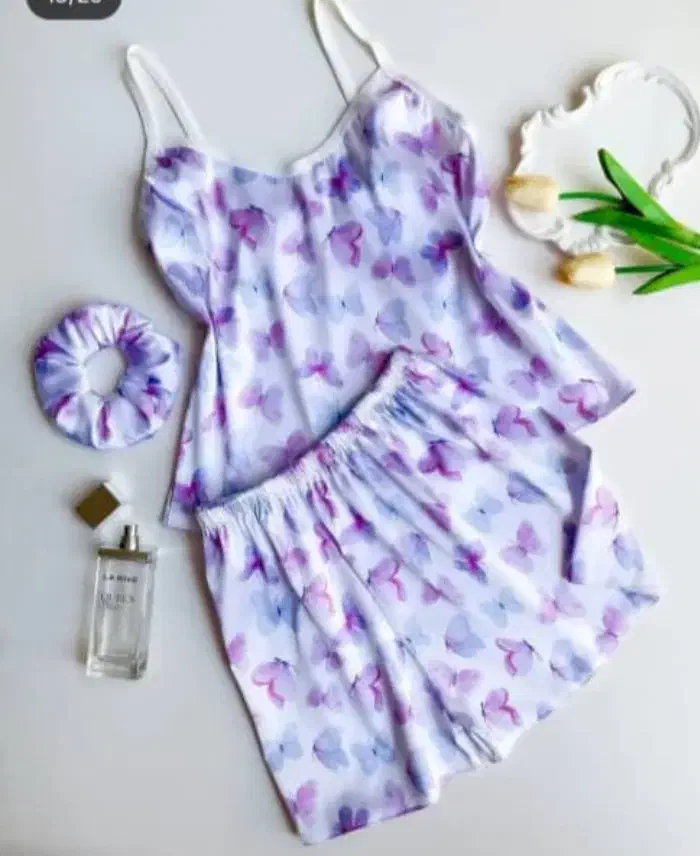 تاپ شرتک ساتن و لباس کمی بلند تر همراه با اسکرانچی|لباس|بندرعباس, |دیوار