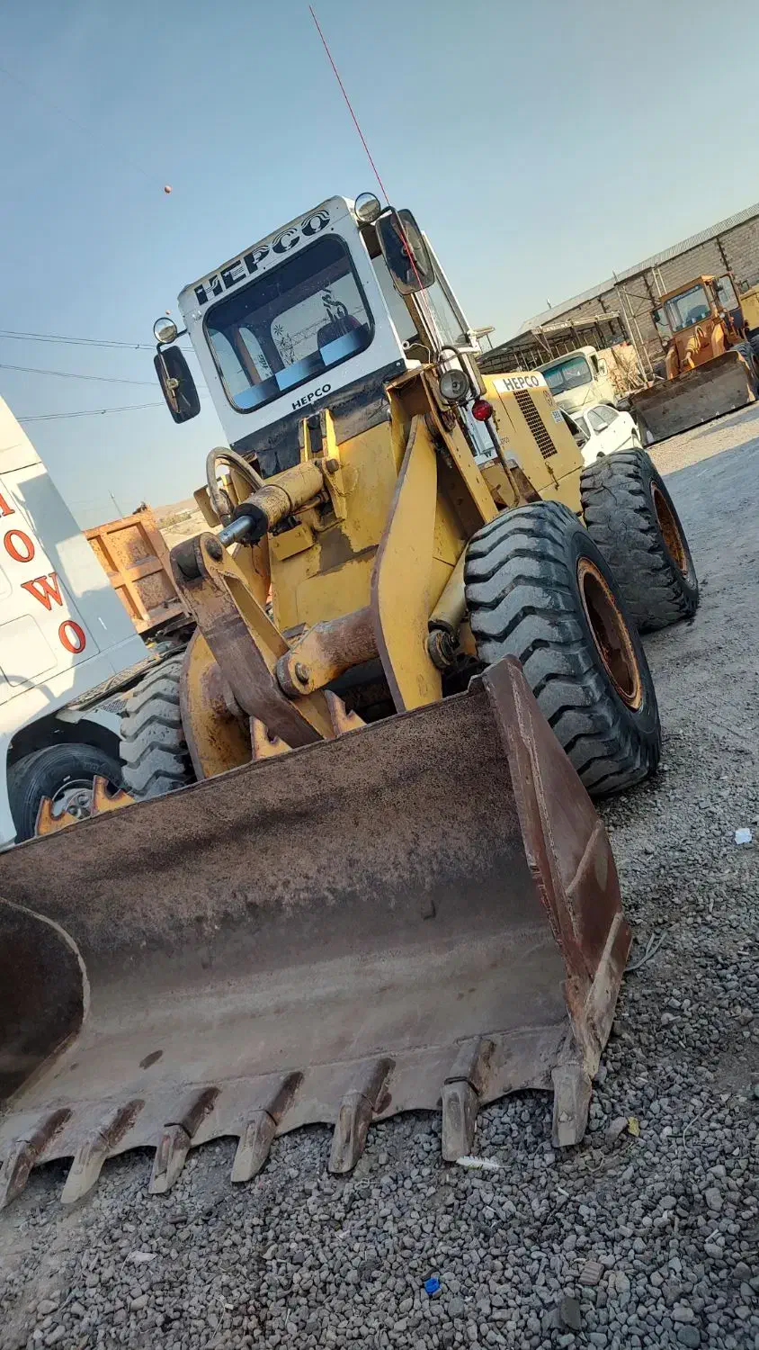 لودر هپکو 520 بی|خودرو سنگین|خسروشاه, |دیوار