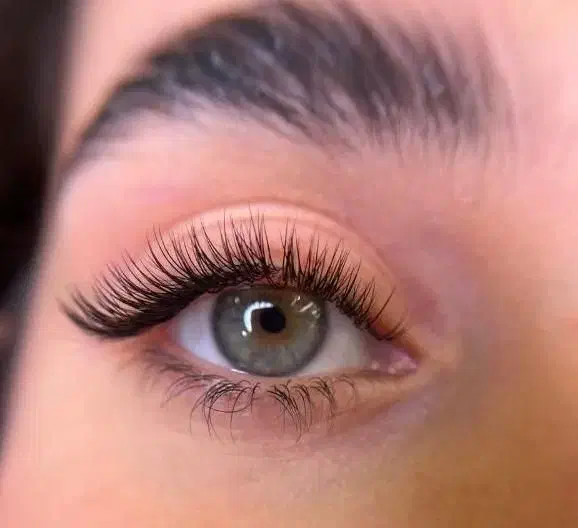 اکستنشن مژه و مو.کاشت مژه. لیفت و لمینت مژه|خدمات آرایشگری و زیبایی|اصفهان, پوریای ولی|دیوار