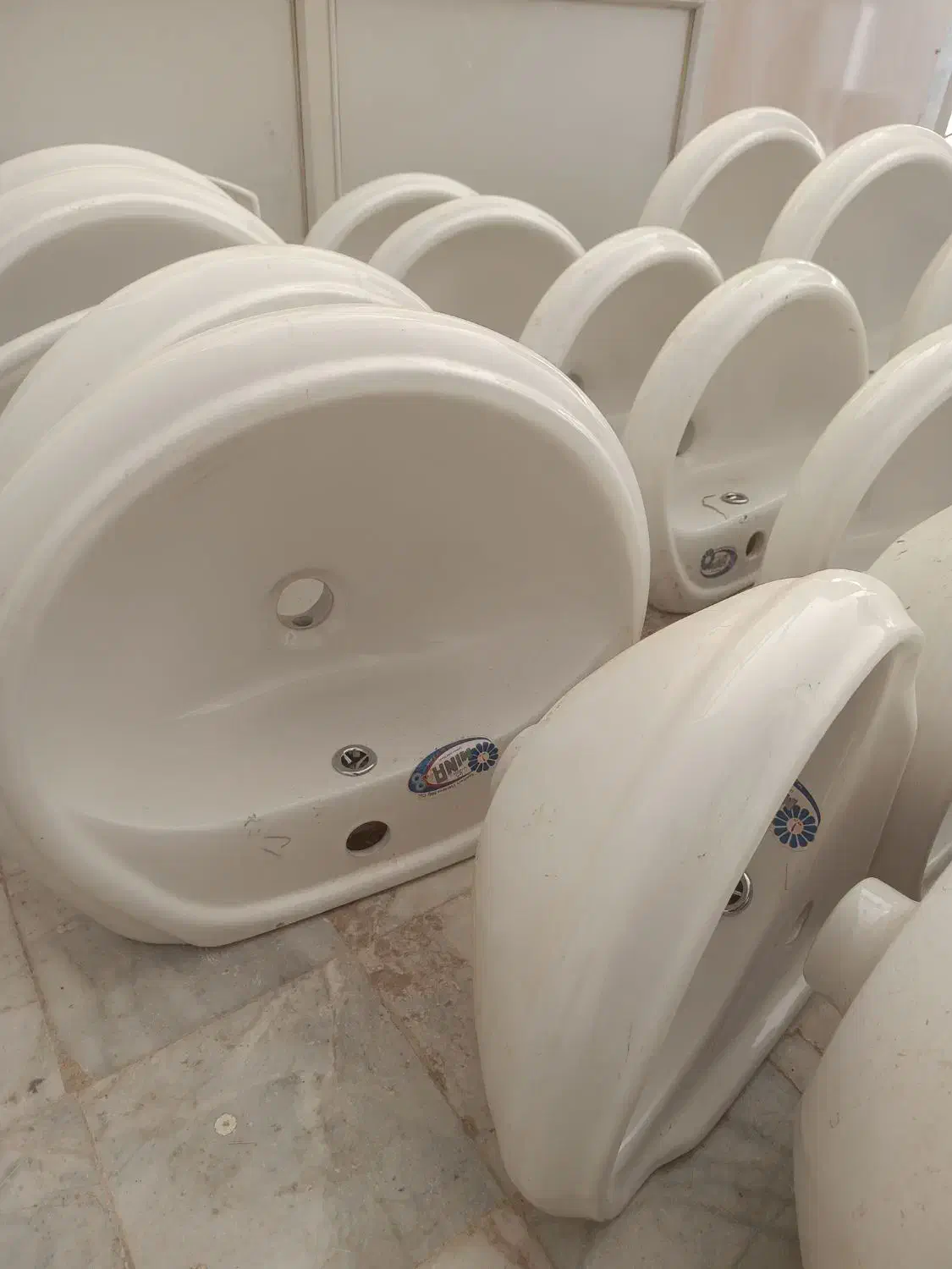 سنگ روشویی توالت فرنگی|مصالح و تجهیزات ساختمان|زابل, |دیوار