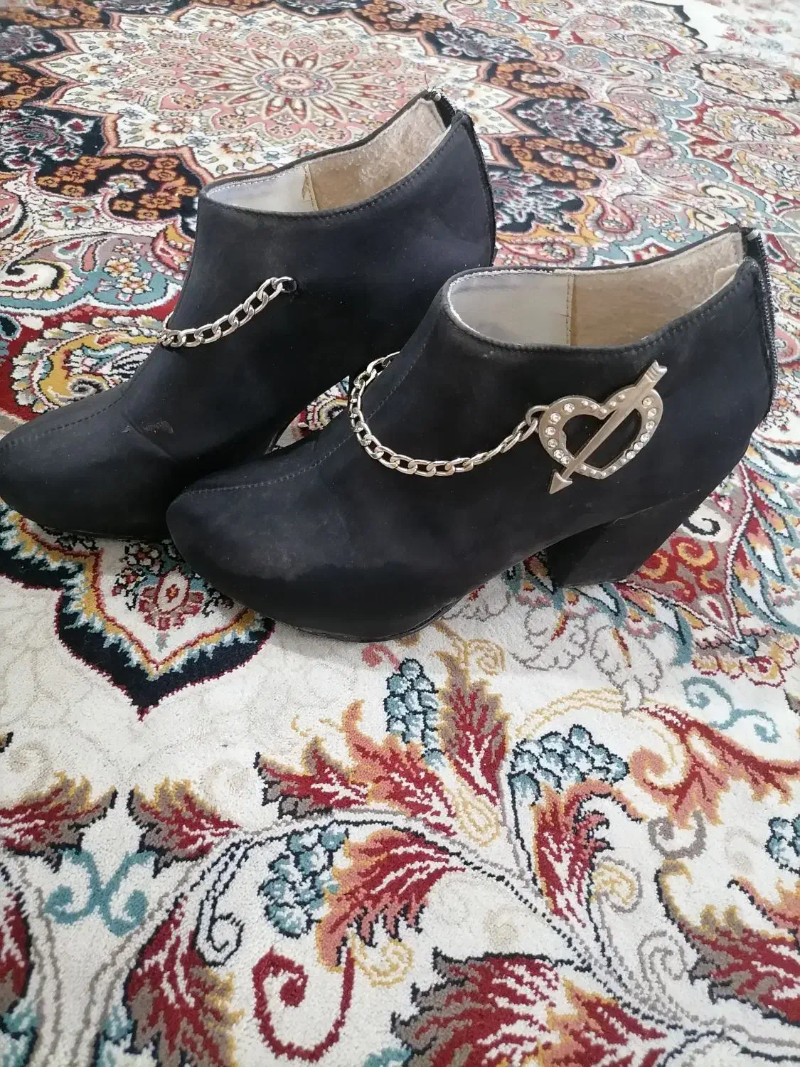 کفش مجلسی|کیف، کفش، کمربند|ساری, |دیوار