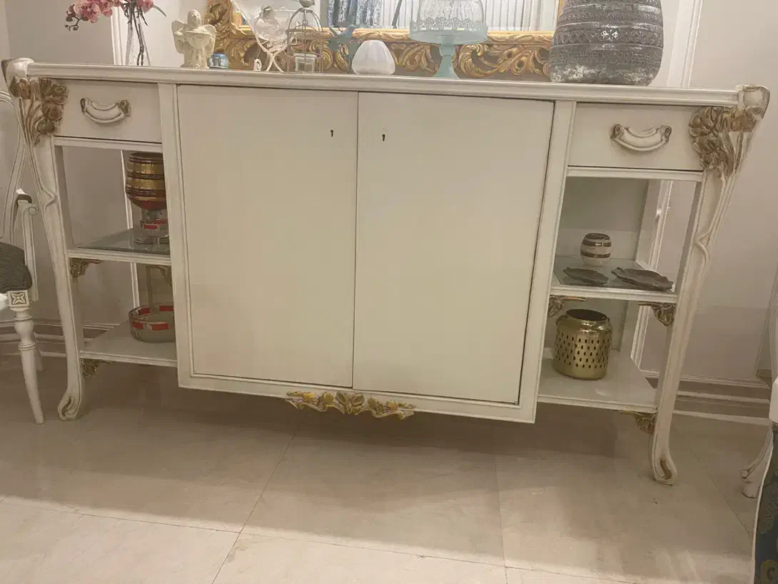 کنسول و ایینه چوبی بزرگ|بوفه، ویترین، کنسول|تهران, قیطریه|دیوار