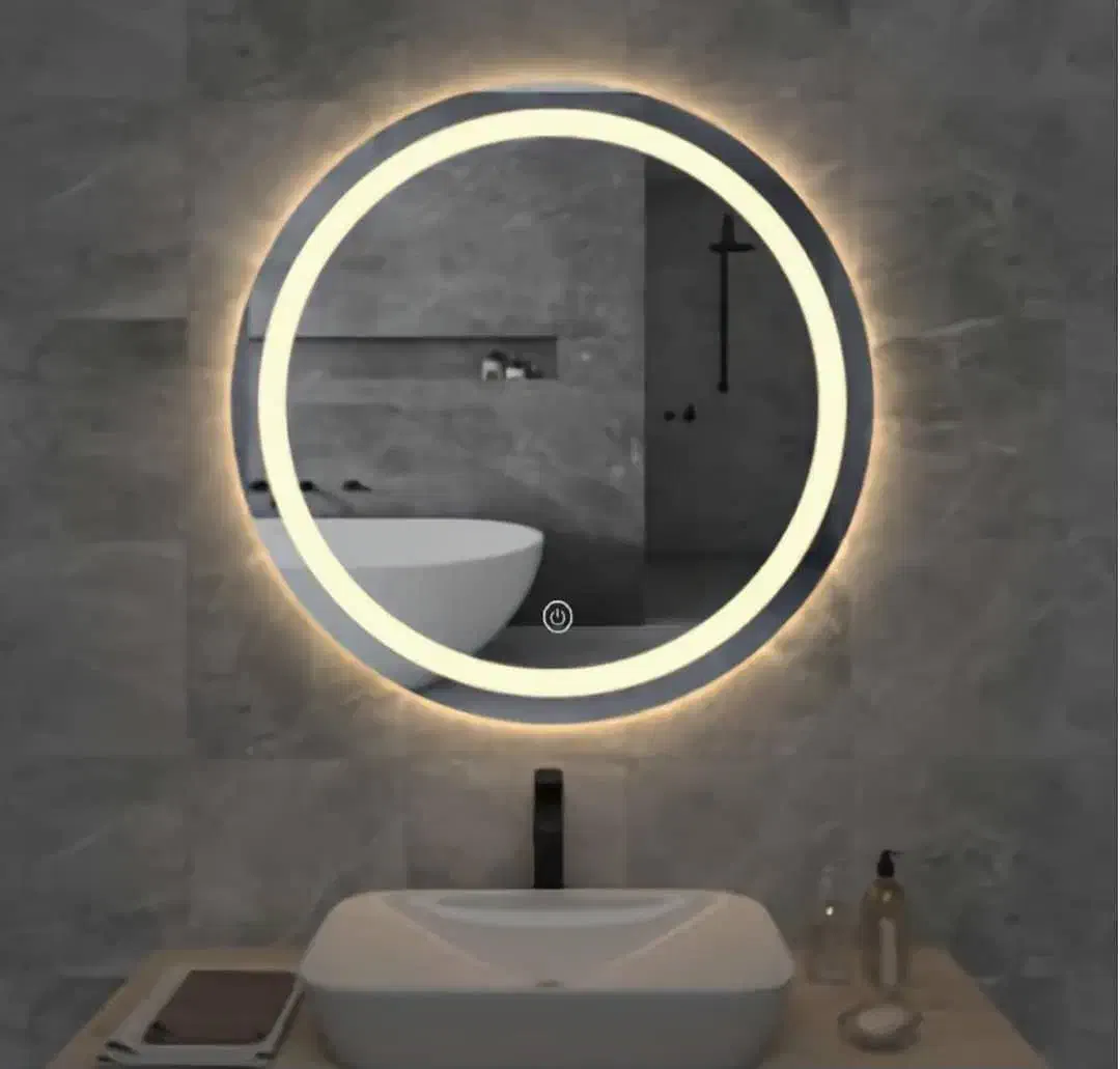 آینه|آینه|ورامین, ورامین|دیوار