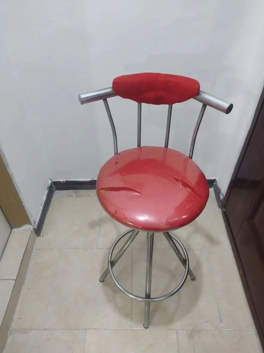 صندلی چرخشی|صندلی و نیمکت|گرگان, |دیوار